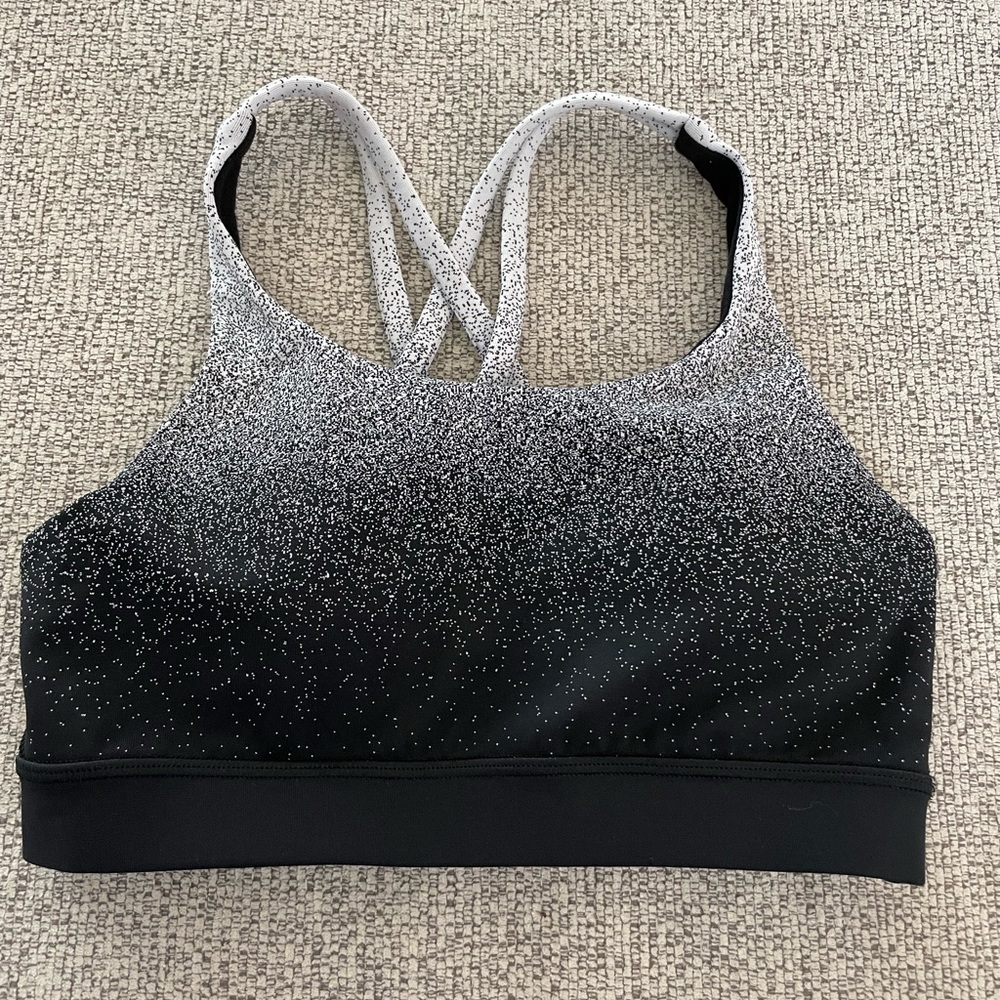 Lululemon energy bra size 4